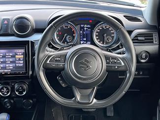 2017 Suzuki Swift - Thumbnail