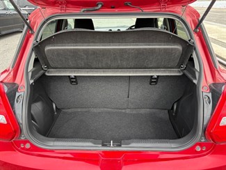 2017 Suzuki Swift - Thumbnail