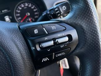 2021 Kia Stonic - Thumbnail