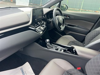2020 Toyota C-HR - Thumbnail