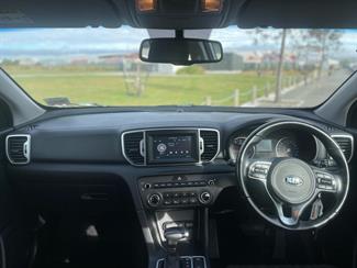 2016 Kia Sportage - Thumbnail