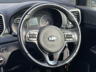 2016 Kia Sportage - Thumbnail