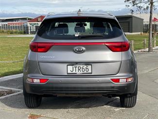 2016 Kia Sportage - Thumbnail