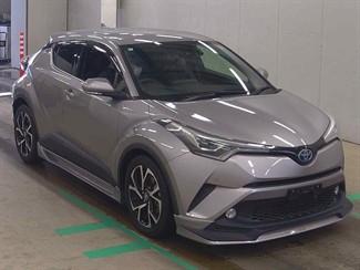 2017 Toyota C-HR - Thumbnail