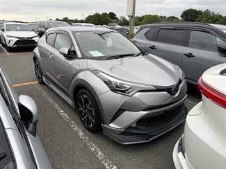 2017 Toyota C-HR - Thumbnail