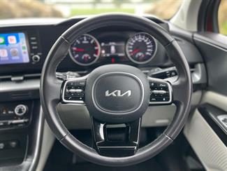 2023 Kia Carnival - Thumbnail