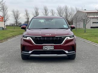 2023 Kia Carnival - Thumbnail