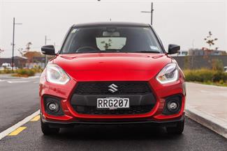 2023 Suzuki Swift - Thumbnail
