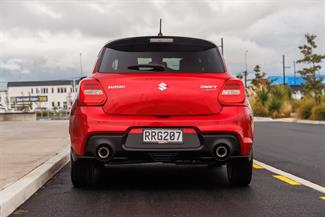 2023 Suzuki Swift - Thumbnail