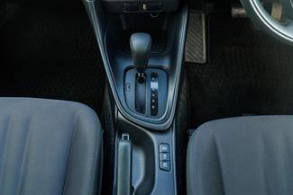 2020 Toyota Yaris - Thumbnail