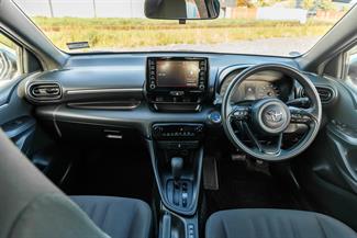 2020 Toyota Yaris - Thumbnail