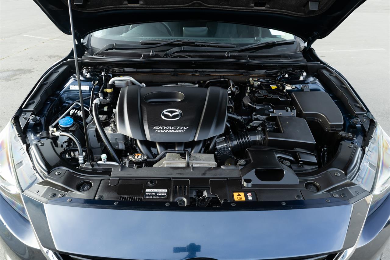 2014 Mazda Axela