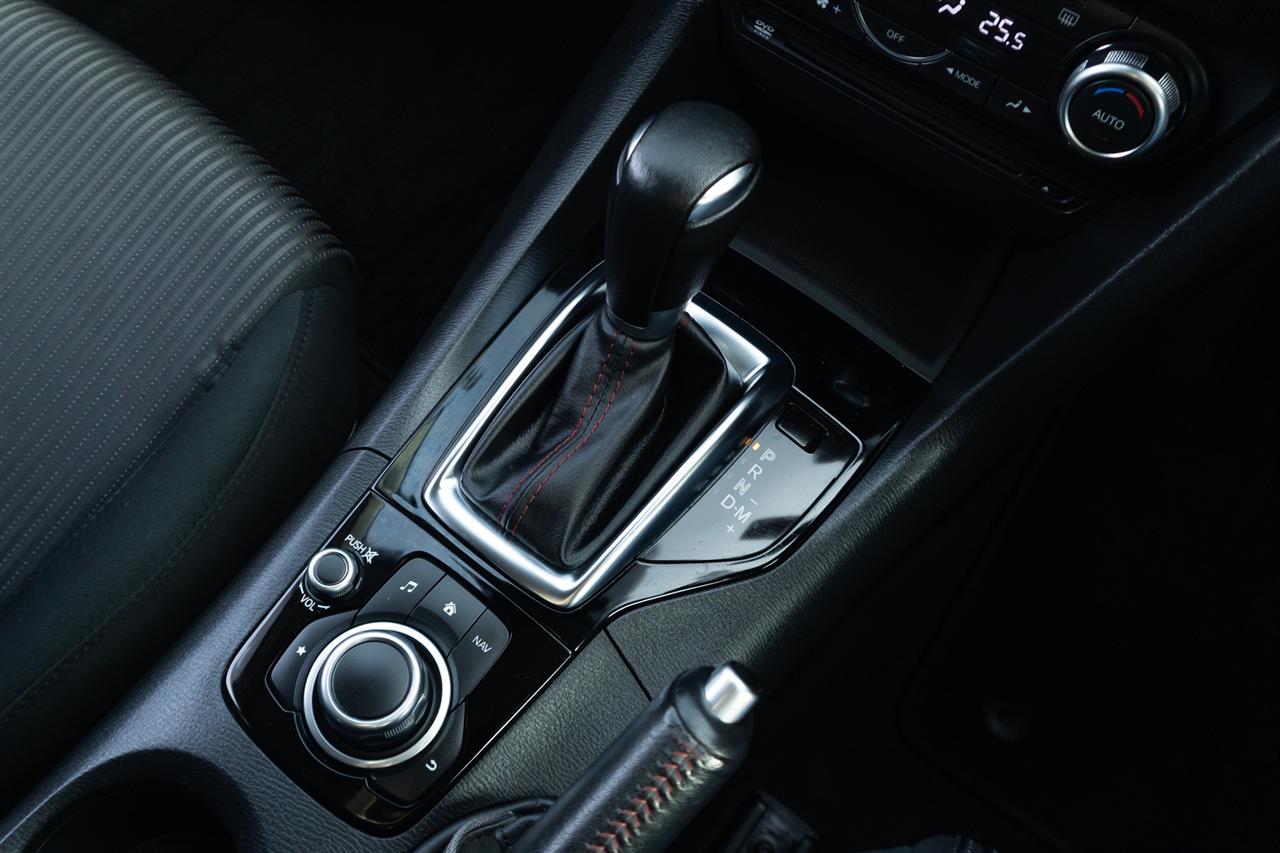 2014 Mazda Axela