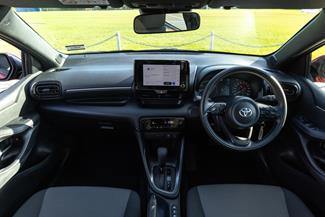 2024 Toyota Yaris - Thumbnail