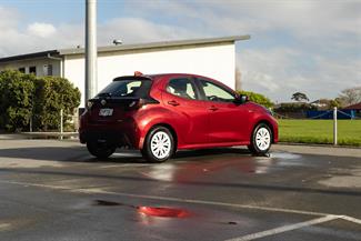 2024 Toyota Yaris - Thumbnail