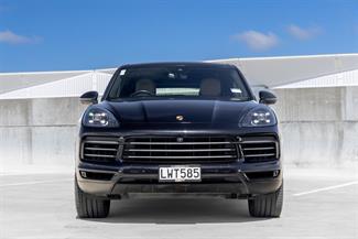 2019 Porsche Cayenne - Thumbnail