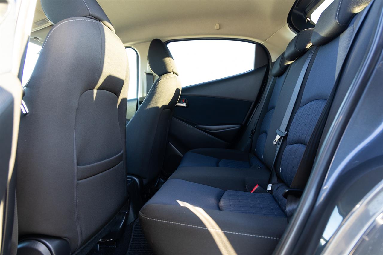 2015 Mazda Demio