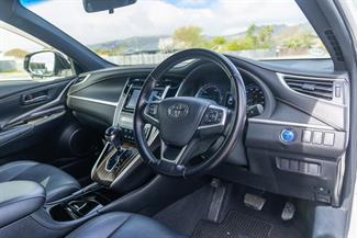 2015 Toyota Harrier - Thumbnail
