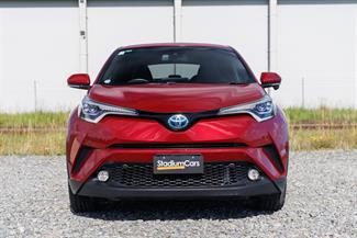 2016 Toyota C-HR - Thumbnail