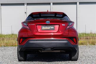 2016 Toyota C-HR - Thumbnail
