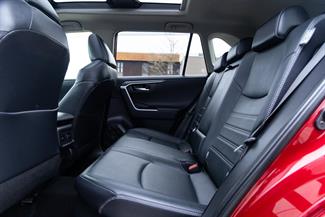 2021 Toyota RAV4 - Thumbnail