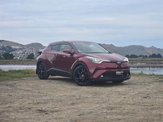 2019 Toyota C-HR - Thumbnail