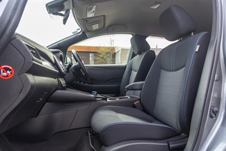 2017 Nissan LEAF - Thumbnail