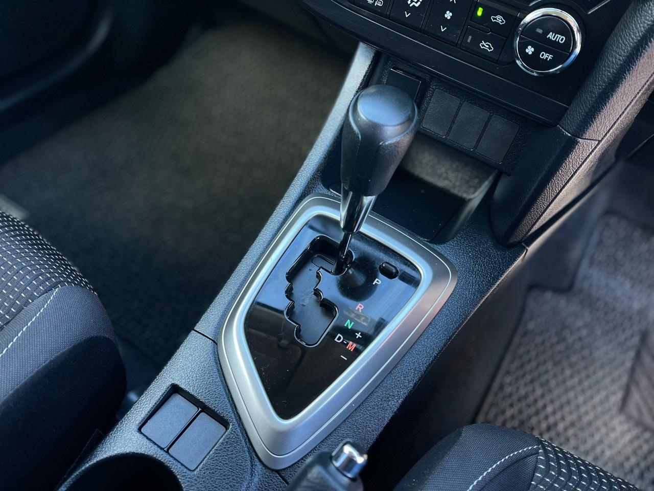 2013 Toyota Auris
