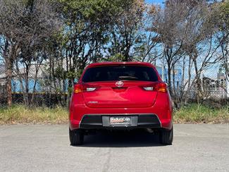 2013 Toyota Auris - Thumbnail