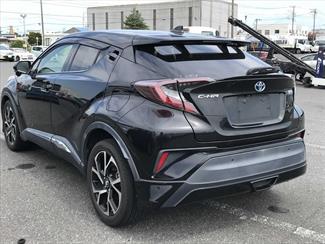 2017 Toyota C-HR - Thumbnail