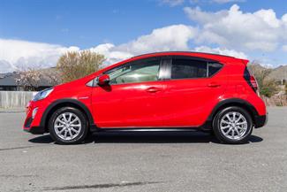 2016 Toyota AQUA - Thumbnail