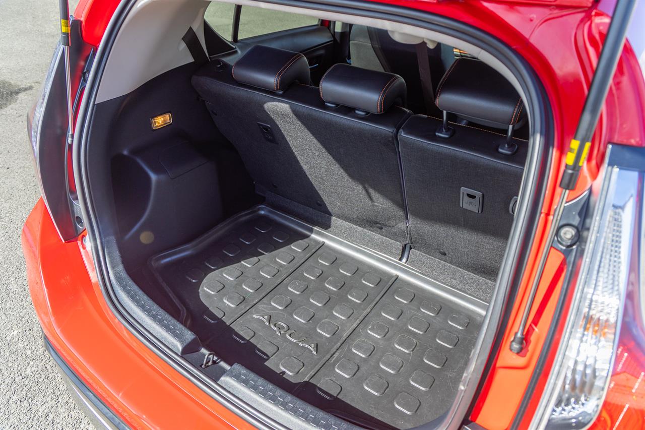 2016 Toyota AQUA