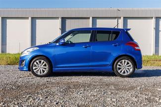 2014 Suzuki Swift - Thumbnail