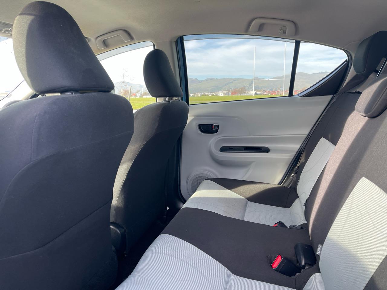 2013 Toyota AQUA