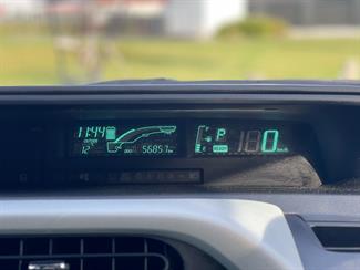 2013 Toyota AQUA - Thumbnail