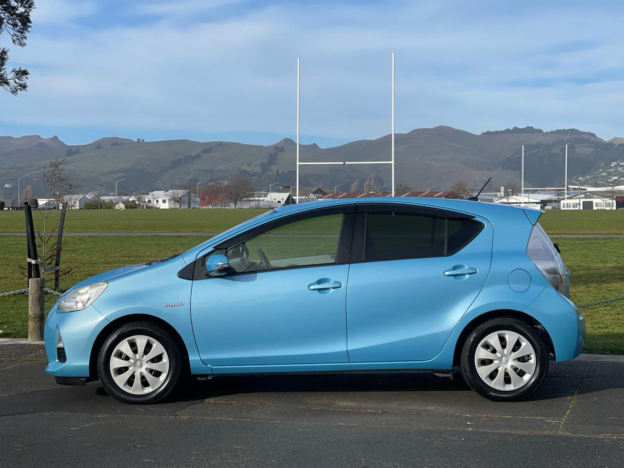 2013 Toyota AQUA