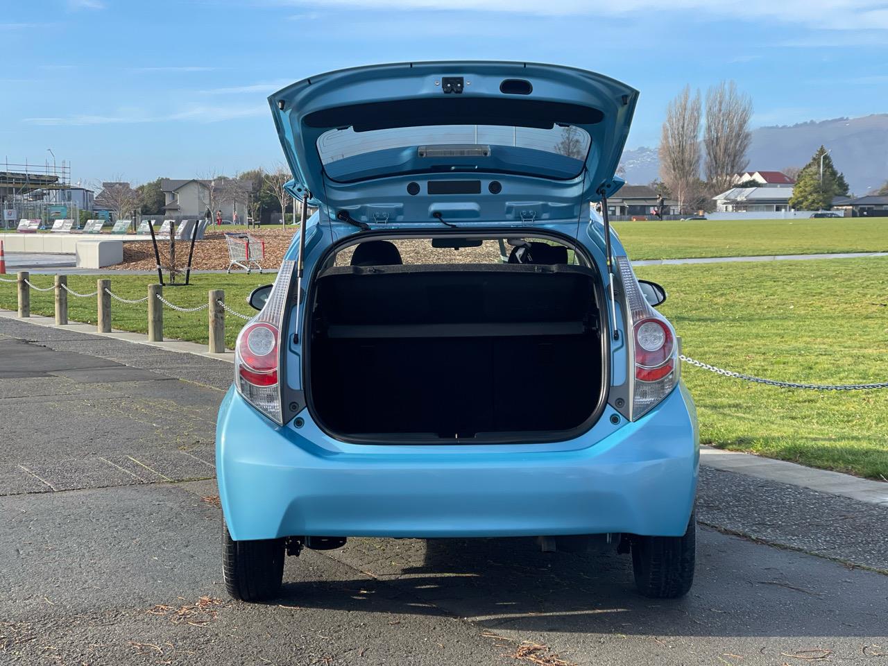 2013 Toyota AQUA