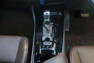 2017 Toyota C-HR - Thumbnail