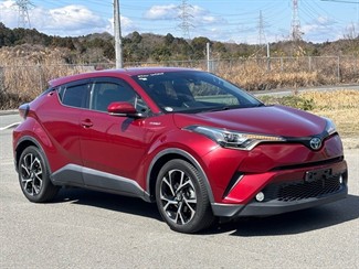 2017 Toyota C-HR - Thumbnail