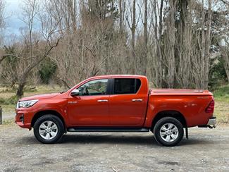 2020 Toyota Hilux - Thumbnail
