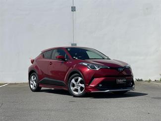 2017 Toyota C-HR - Thumbnail