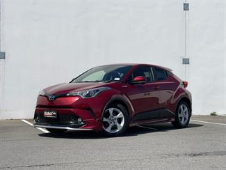 2017 Toyota C-HR - Thumbnail