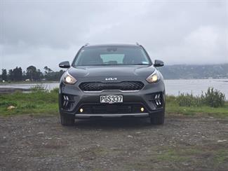 2022 Kia Niro - Thumbnail