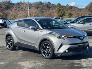 2017 Toyota C-HR - Thumbnail