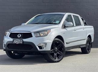 2016 Ssangyong Actyon - Thumbnail
