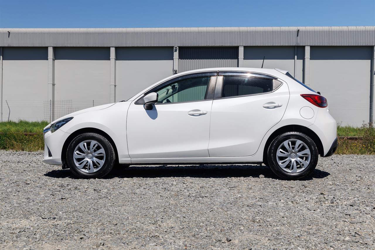 2016 Mazda Demio