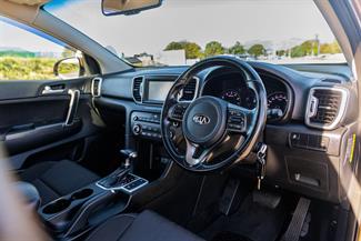 2016 Kia Sportage - Thumbnail