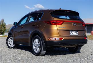 2016 Kia Sportage - Thumbnail