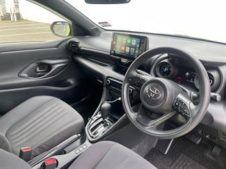 2020 Toyota Yaris - Thumbnail