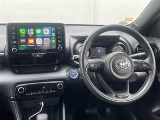 2020 Toyota Yaris - Thumbnail